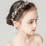 Girls' White And Golden Flowers With Wedding Party Headdress Bride's Hair Accessories Headdress Female Sweet And Lovely Headdres