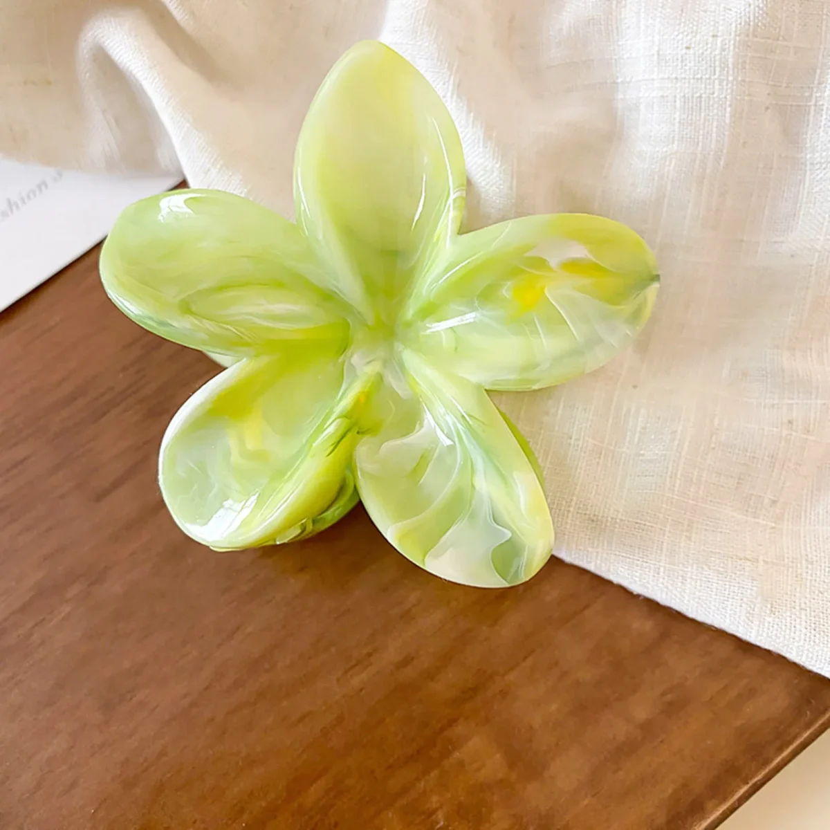 Girls Trendy Hair Clip Cream Color Frangipani Hairpin Sweet Vacation Shark Clips Fashion Bridal Hair Jewelry Simple Flower Crown - Image 11