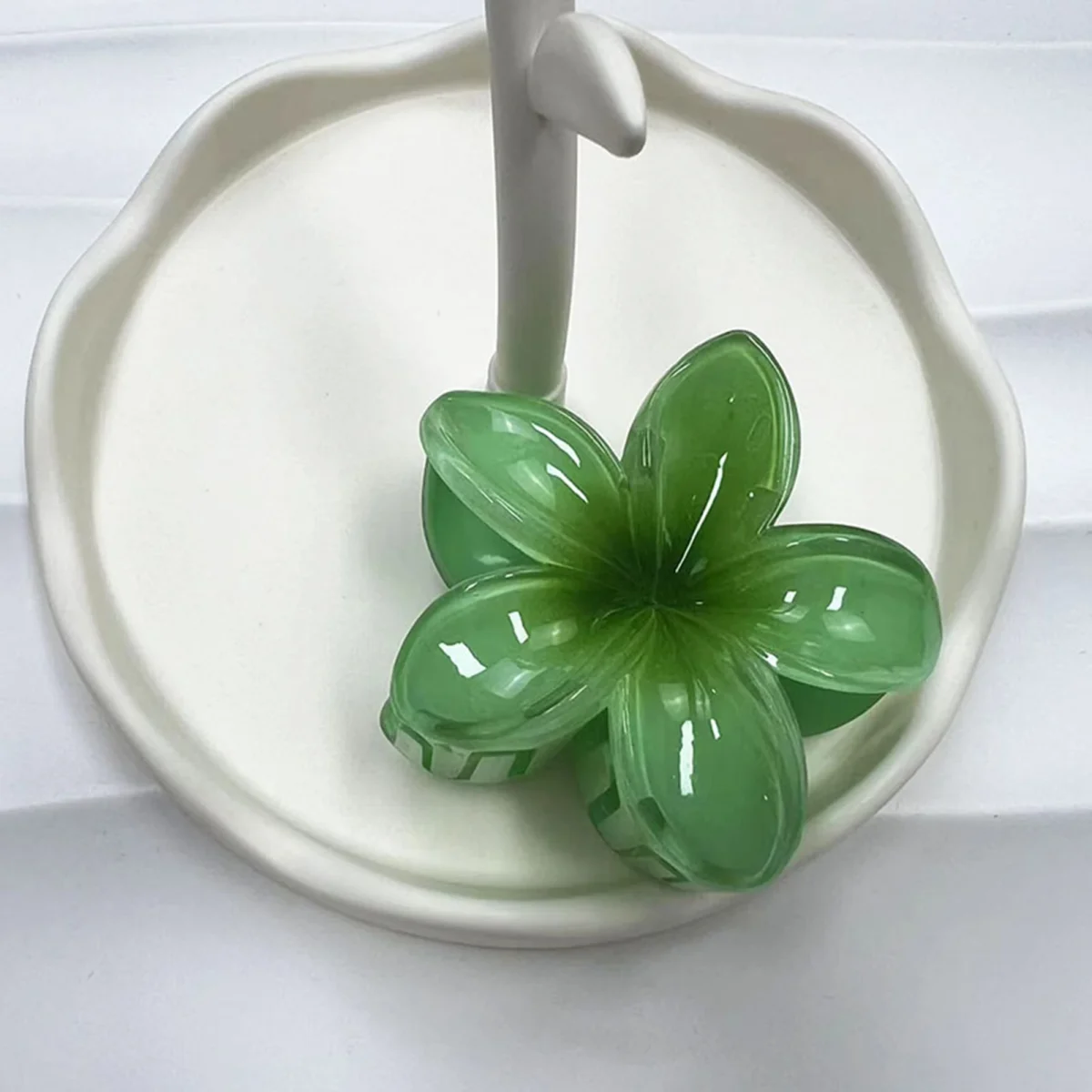 Girls Trendy Hair Clip Cream Color Frangipani Hairpin Sweet Vacation Shark Clips Fashion Bridal Hair Jewelry Simple Flower Crown - Image 13